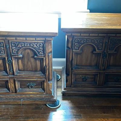 2 Matching Night Stands  Link-Taylor