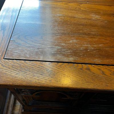 2 Matching Night Stands  Link-Taylor