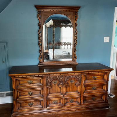 9- Drawer Dresser  OAK - Link-Taylor