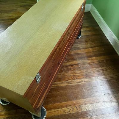 LANE CEDAR Chest 