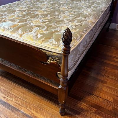 Mahogany Pine Cone Bed with Mattress FULL Size
