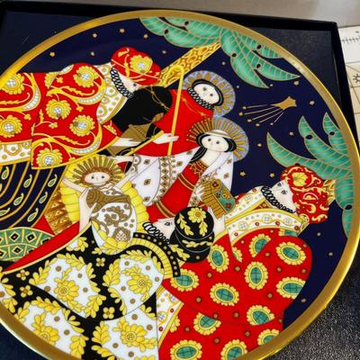 (6) Mixed Lot of Art Plates