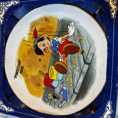 Cutest Plate Every Disney Bambi and Pinocchio 