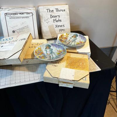 Fairy Tale Plates: Jack & Jill, Miss Muffet etc. (12 Plates total