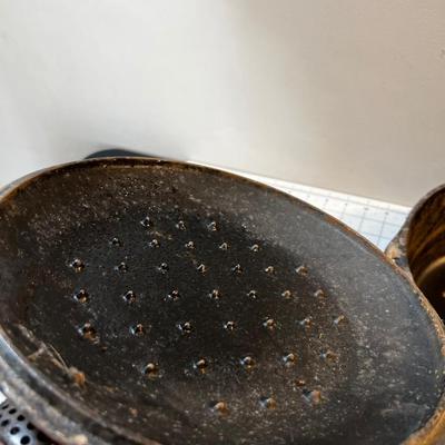 Cast Iron Dutch Oven  w Lid 10" No Name