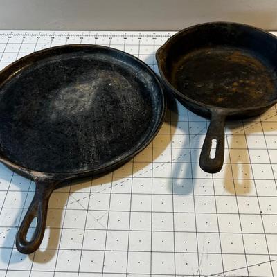 Lodge Griddle and 8" Skillet