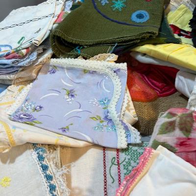 Great Vintage Mixed Linen Lot: Pillows, Aprons, Doylies, Embroidery work, Crewel, etc.,