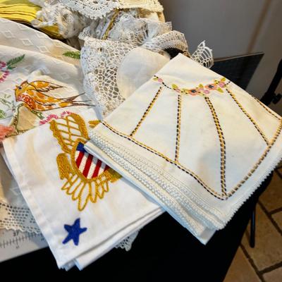 Great Vintage Mixed Linen Lot: Pillows, Aprons, Doylies, Embroidery work, Crewel, etc.,