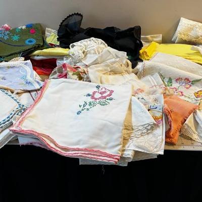 Great Vintage Mixed Linen Lot: Pillows, Aprons, Doylies, Embroidery work, Crewel, etc.,