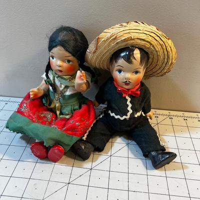 2 Mexican Dolls Boy and Girl Clay Material 