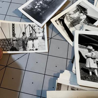 Bunch of 2 x 2-1/2 Photo Snap Shots Auto Tour