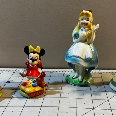 Disney Ceramic Figurines: Alice, Money etc. 
