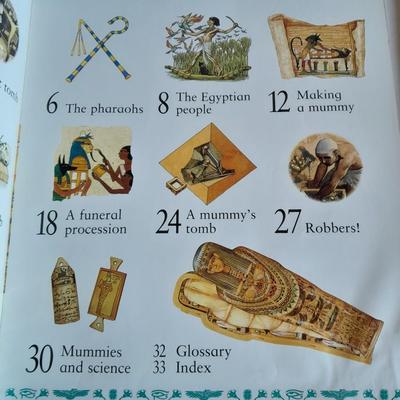 Lift the lid on Mummies Treasure filled kit with Two books on Mummies