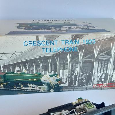 Working new in the box Crescent Train 1925 Locomotive Telephone Landline