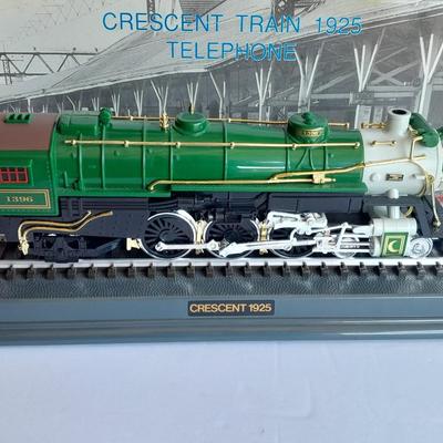 Working new in the box Crescent Train 1925 Locomotive Telephone Landline
