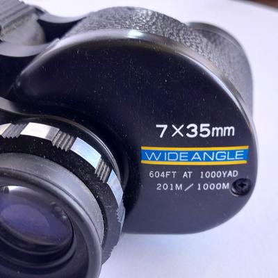 Tasco Zip UVC 400 Binoculars 7 x 35mm Wide angle
