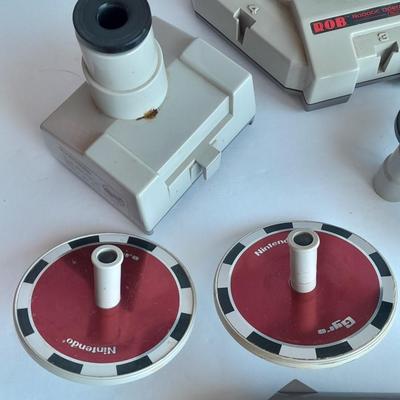 Vintage Nintendo Entertainment center with Eight Games, Rob Robot, Gun, AND MORE