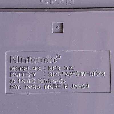Vintage Nintendo Entertainment center with Eight Games, Rob Robot, Gun, AND MORE