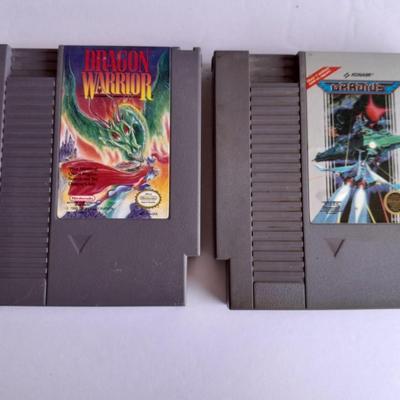 Vintage Nintendo Entertainment center with Eight Games, Rob Robot, Gun, AND MORE