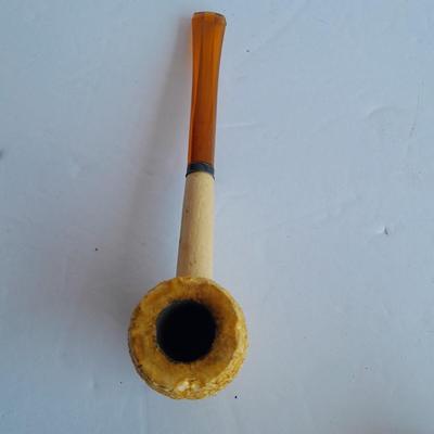 Missouri Corn Cob pipe Meerschaum and Corn Cob pipe with a long stem