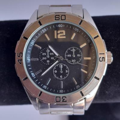 Men's wristwatch FMDAL733 with small keychain light