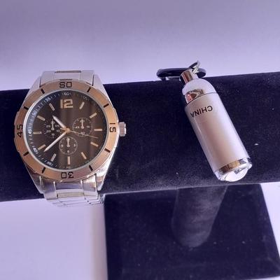 Men's wristwatch FMDAL733 with small keychain light