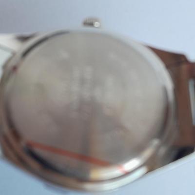 Men's wristwatch FMDAL733 with small keychain light