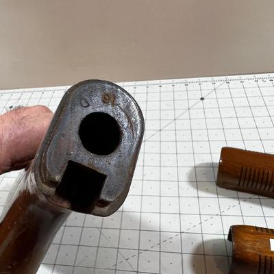 2 Remington Stocks and 4 Grips 