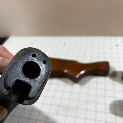 2 Remington Stocks and 4 Grips 