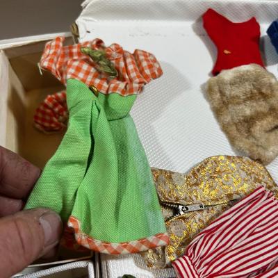 Barbie Doll Clothing Collection PLUS Case. 