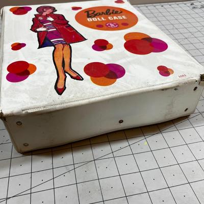 Barbie Doll Clothing Collection PLUS Case. 