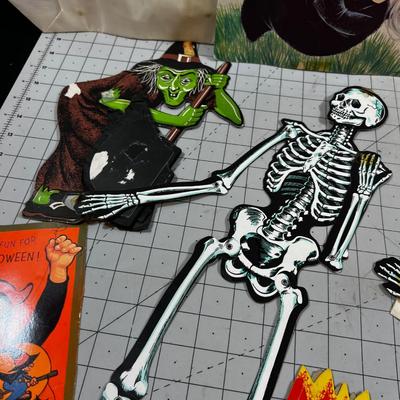 1960's Paper Halloween Cardboard Decorations: 2 Skeletons, Accordion Tissue Witch, Paper Bag, Balloons & Witch. 
