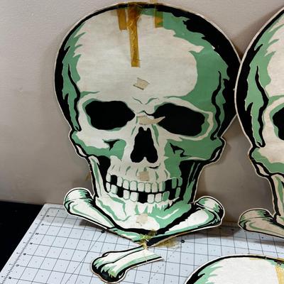 3 Skeleton Heads by Merri-Lei Paper with Tape 