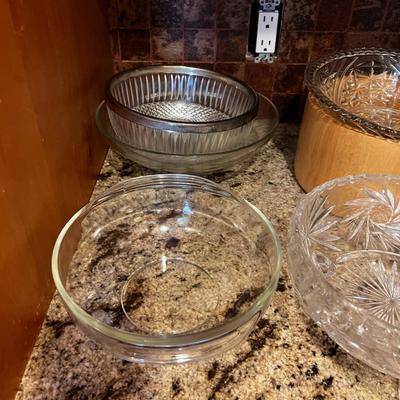 Glass and Wood Serving Bowls (6) 