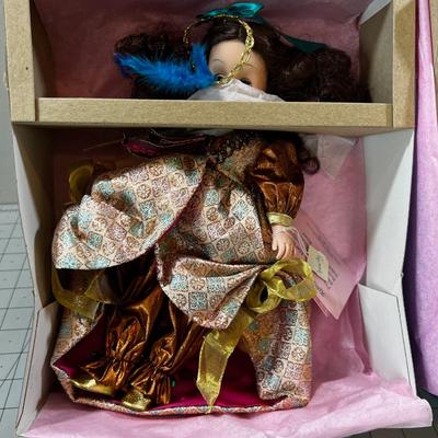 (2)  12" Madam Alexander 12"  Dolls BRIDE & BEAUTY 
