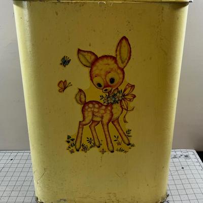 Vintage Hamper with Cute Deer