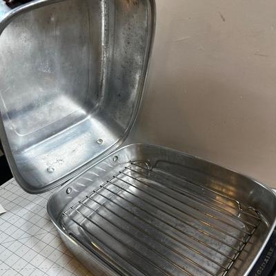 Turkey Roaster by Frigidaire 