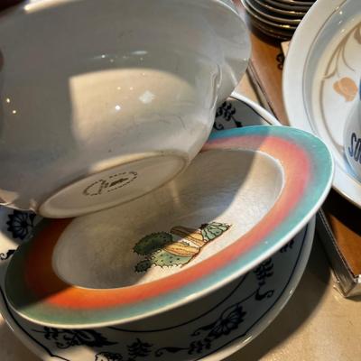 Mix Lot of Ceramic Ware
