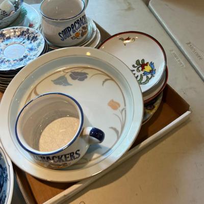 Mix Lot of Ceramic Ware