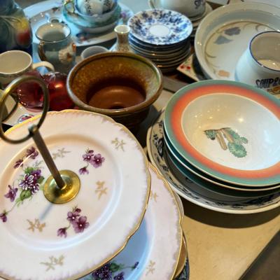 Mix Lot of Ceramic Ware