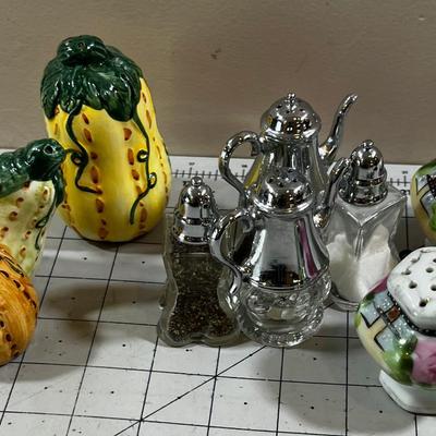 Collection of Salt & Pepper, ceramic and glass