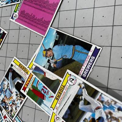 Bunch of 1979 Baseball Cards 