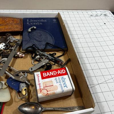 Junk Drawer Clean Out Number 2: Wallet Keys Arrow Head