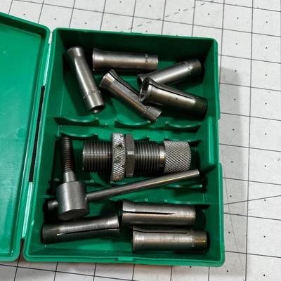 RCBS  Bullet Puller with Collets (8) 