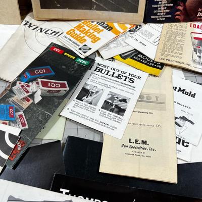 Guns and Ammo: Reloading, Pamphlets etc. COLLECTIBLE