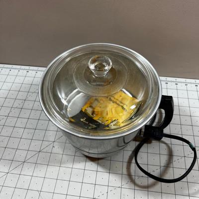 Vintage 3 Quart Pop Corn Popper 