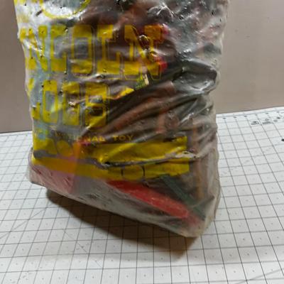TOY:  Giant Bag of Vintage  Lincoln Logs 