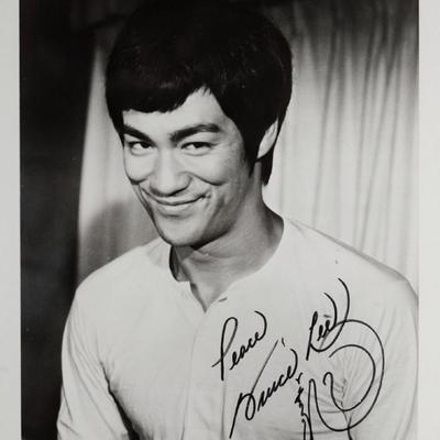Bruce Lee signed photo
