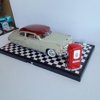 Hudson Hornet Die Cast Model Battery operated "in the spotlight" in Covered Display case.