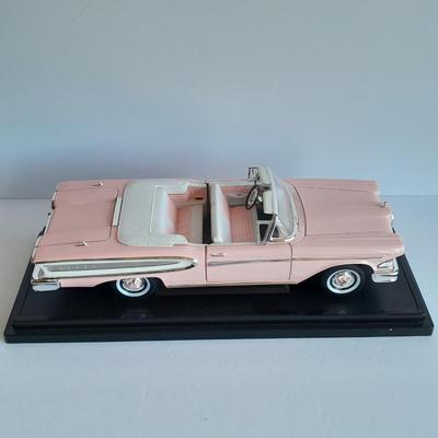 Edsel 1958 Citation convertible Road Signature Die Cast Model car